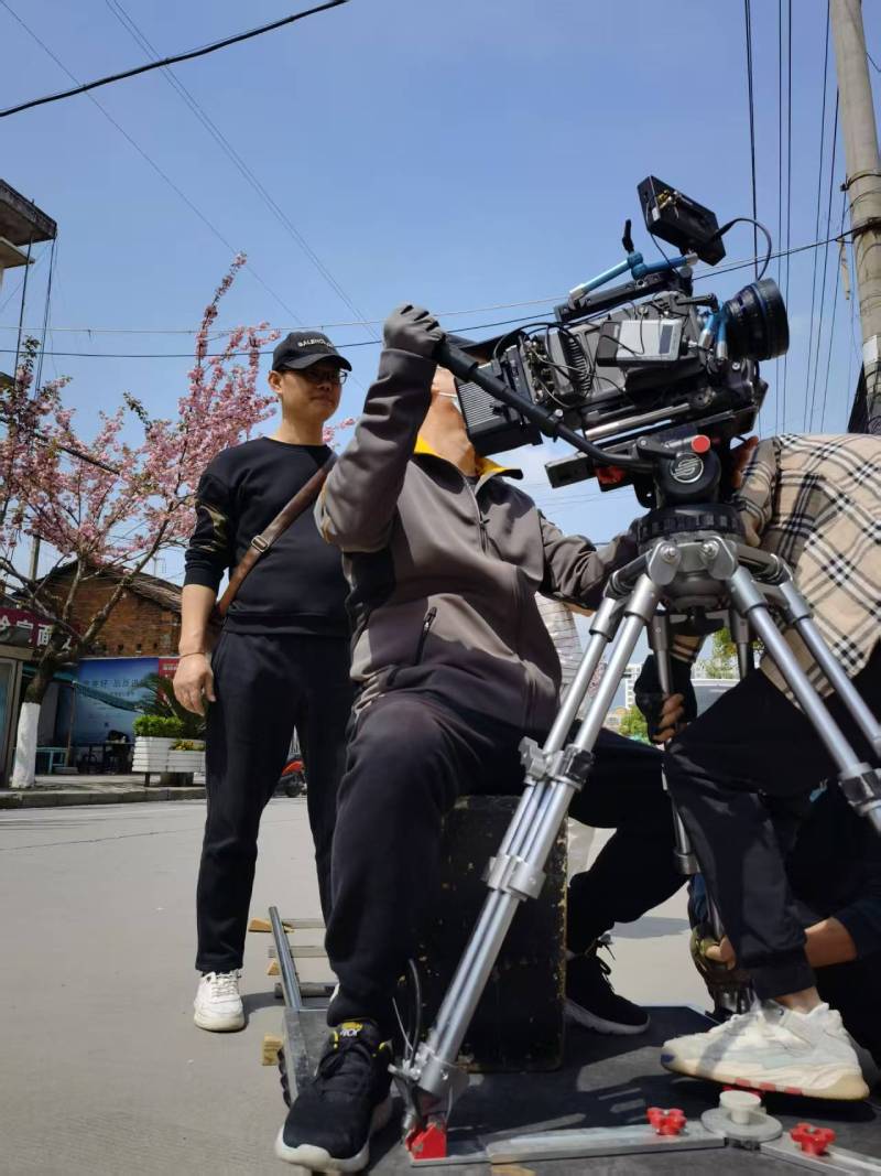 宣汉县广告片拍摄：快消品牌爆款之选，网感内容适配社媒传播！